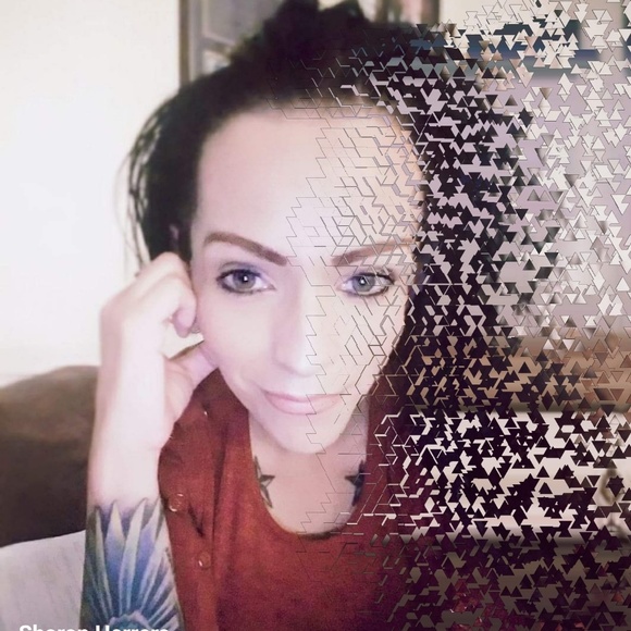 Meet your Posher, Sharon - Picture 2 of 4